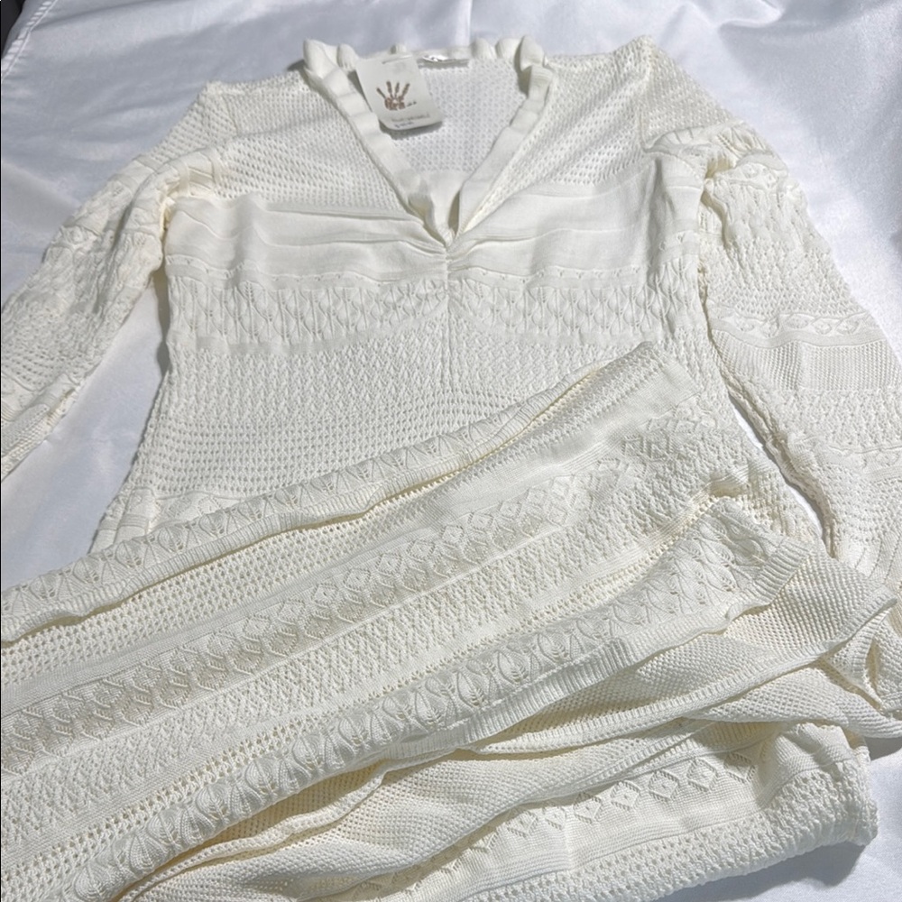 Elegant White Long Sleeve Dress